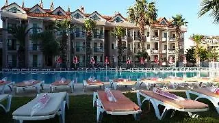 Hotel Club Caprice Armutalan